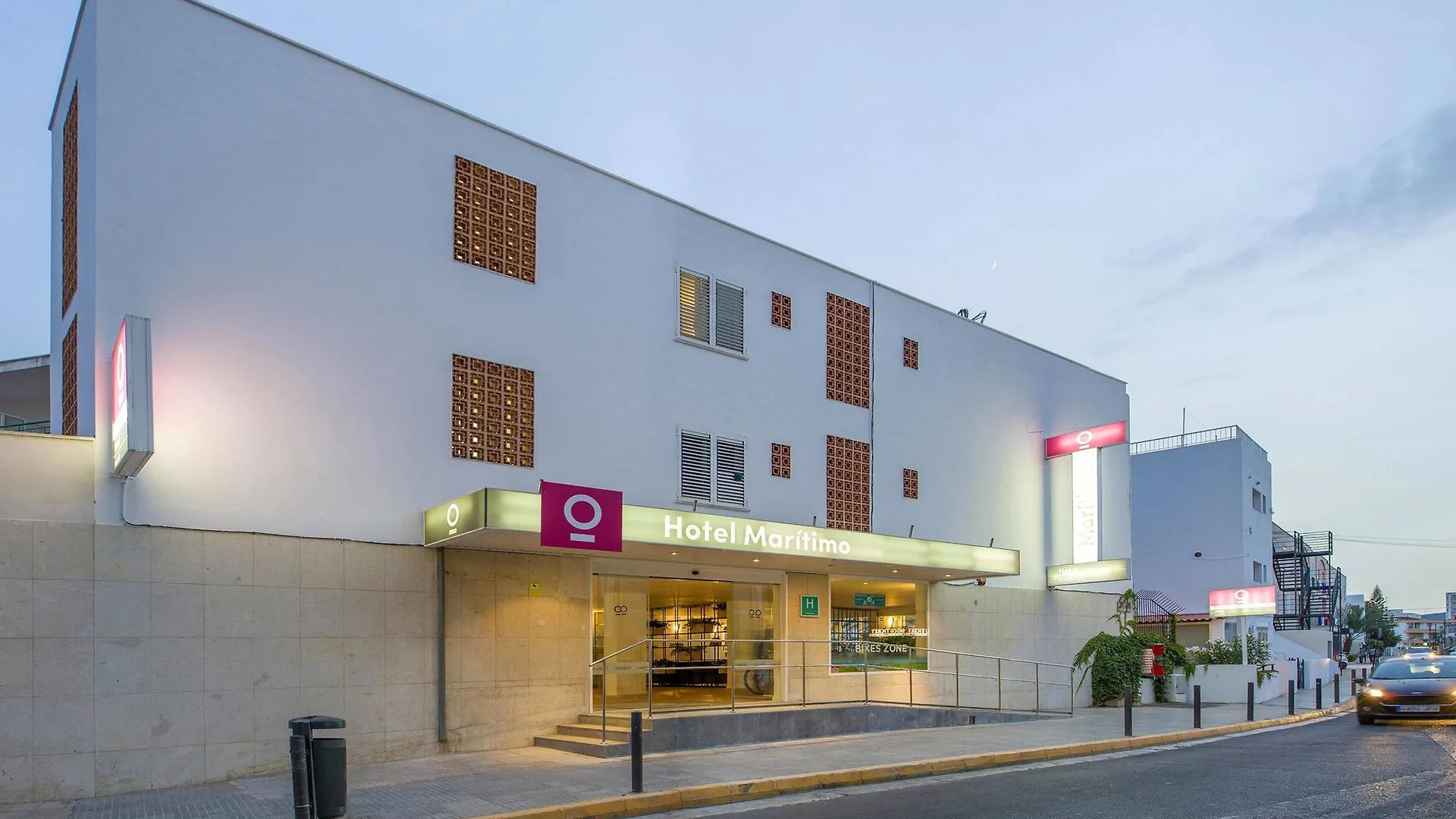 Hotel Vibra Maritimo Ibiza stad 3*,