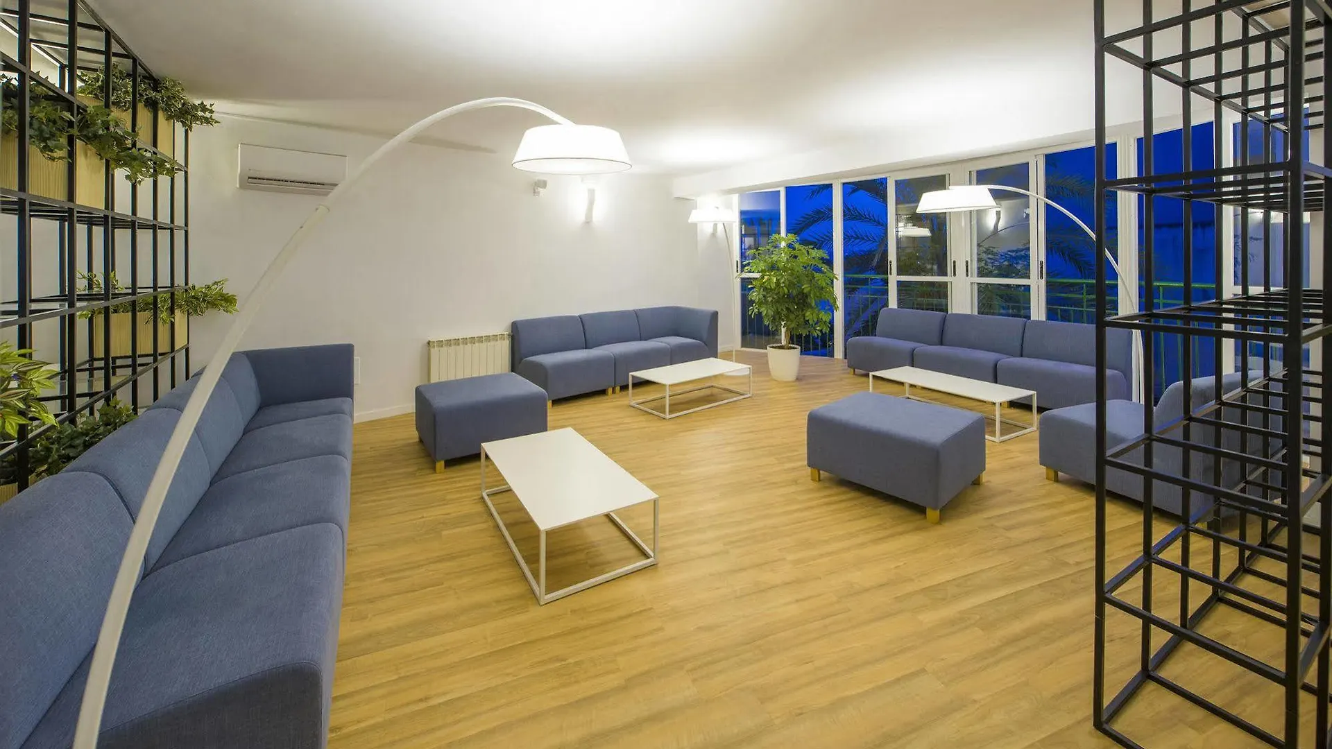 Hotel Vibra Maritimo İbiza Kenti 3*,