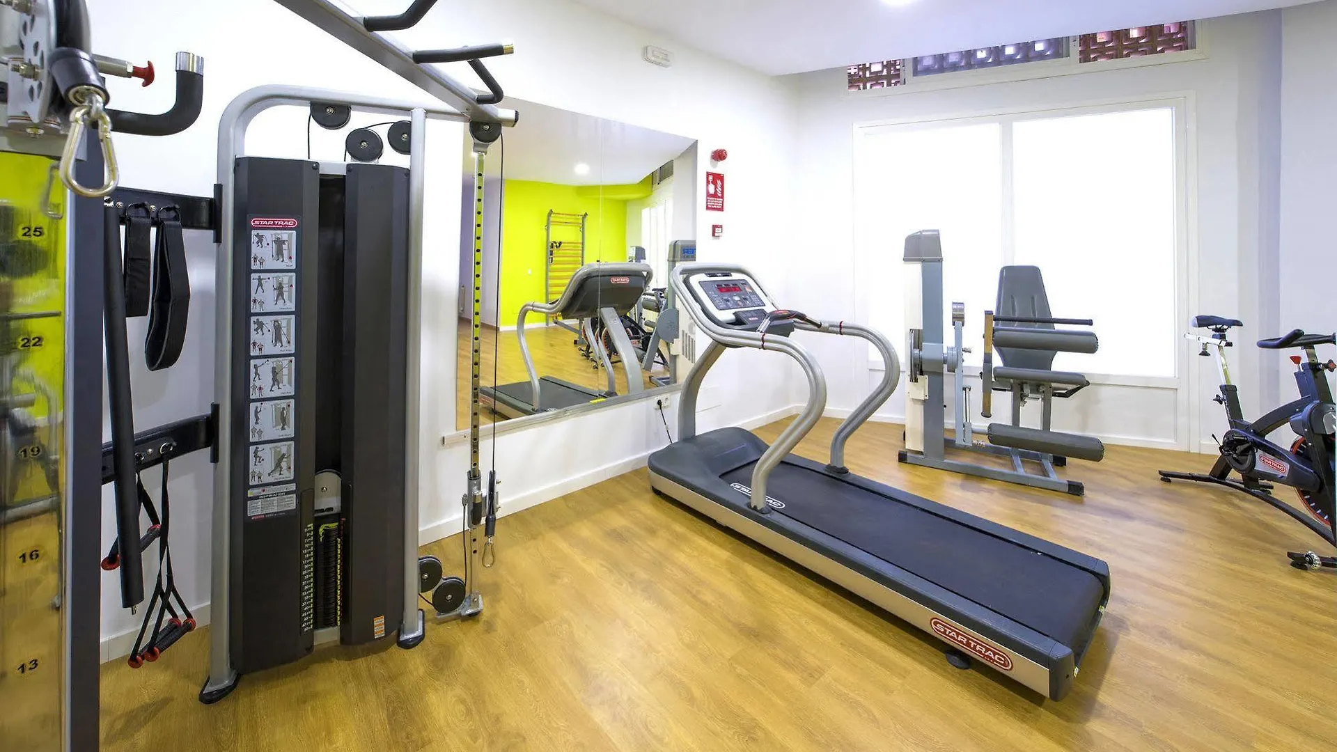 Hotel Vibra Maritimo İbiza Kenti