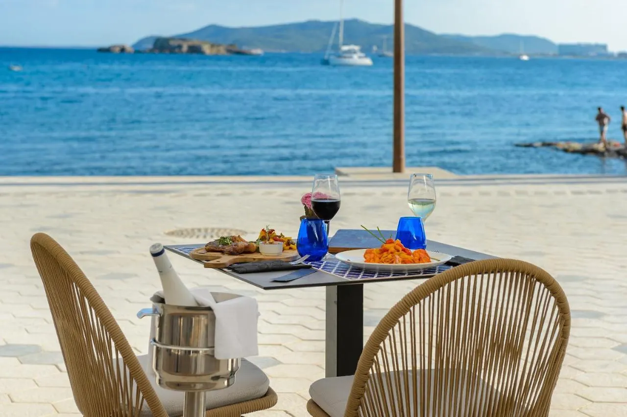Hotel Vibra Maritimo Ибица 3*,